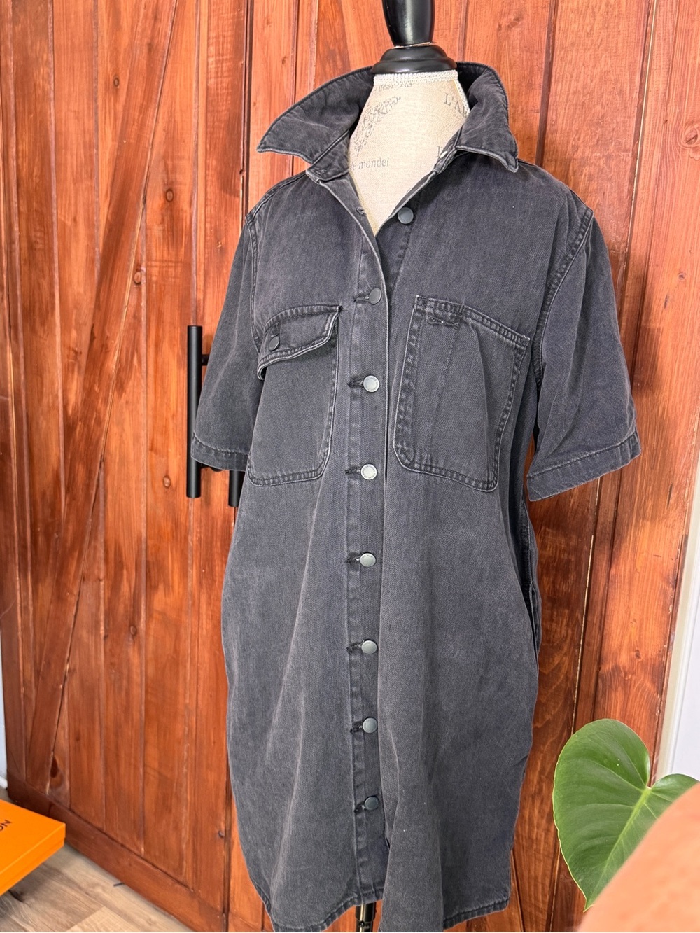 Universal Thread Washed Charcoal Short-Sleeve Shirt Dress